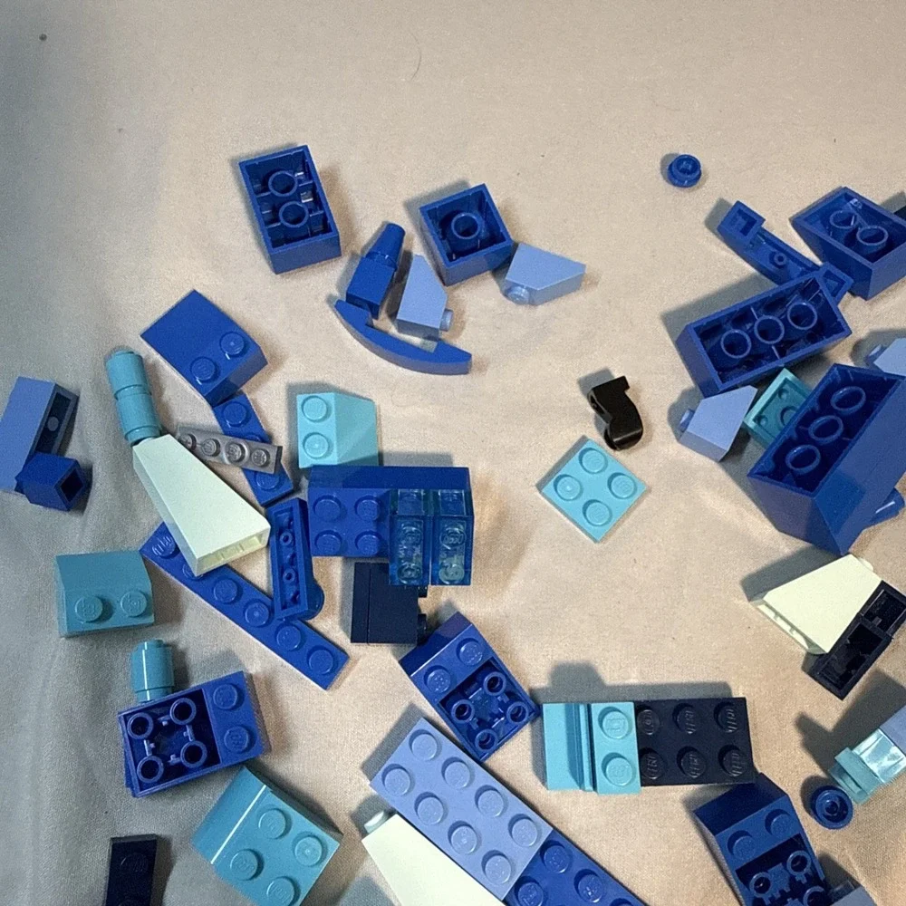 LEGO Bulk Blue Bricks Bundle - Mix of Classic Pieces, Slopes & Parts Loose